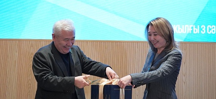 Архив Президента РК презентовал уникальный справочник о системе государственной власти Казахстана фото галереи 2